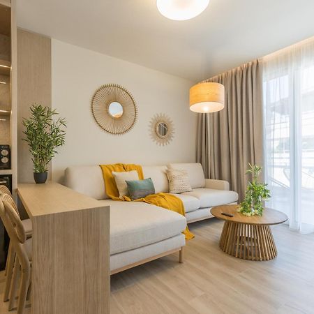 The Mediterranean Suites Pireusz Kültér fotó