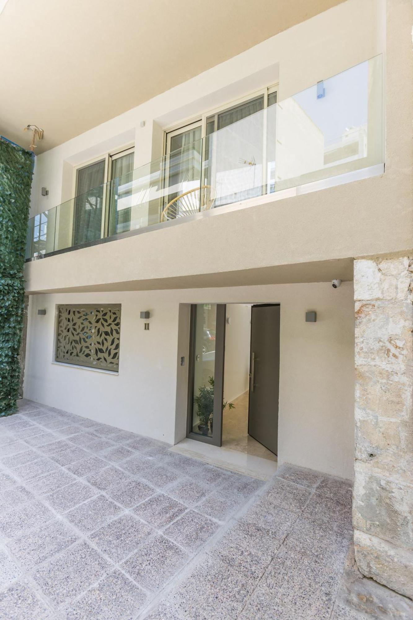 The Mediterranean Suites Pireusz Kültér fotó