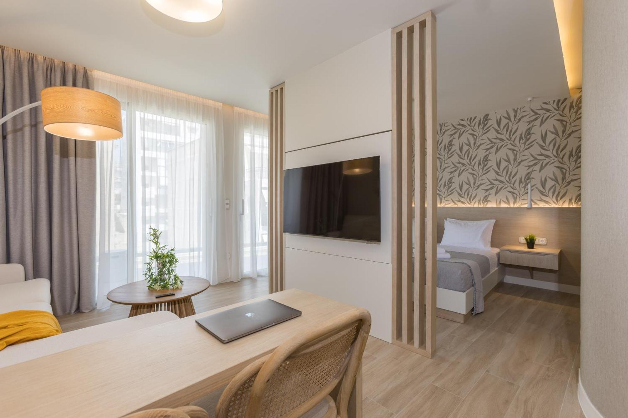 The Mediterranean Suites Pireusz Kültér fotó
