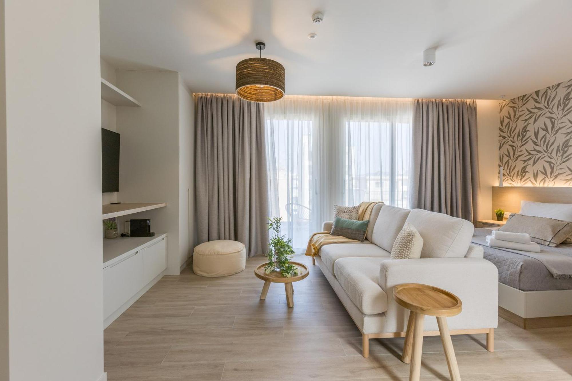 The Mediterranean Suites Pireusz Kültér fotó