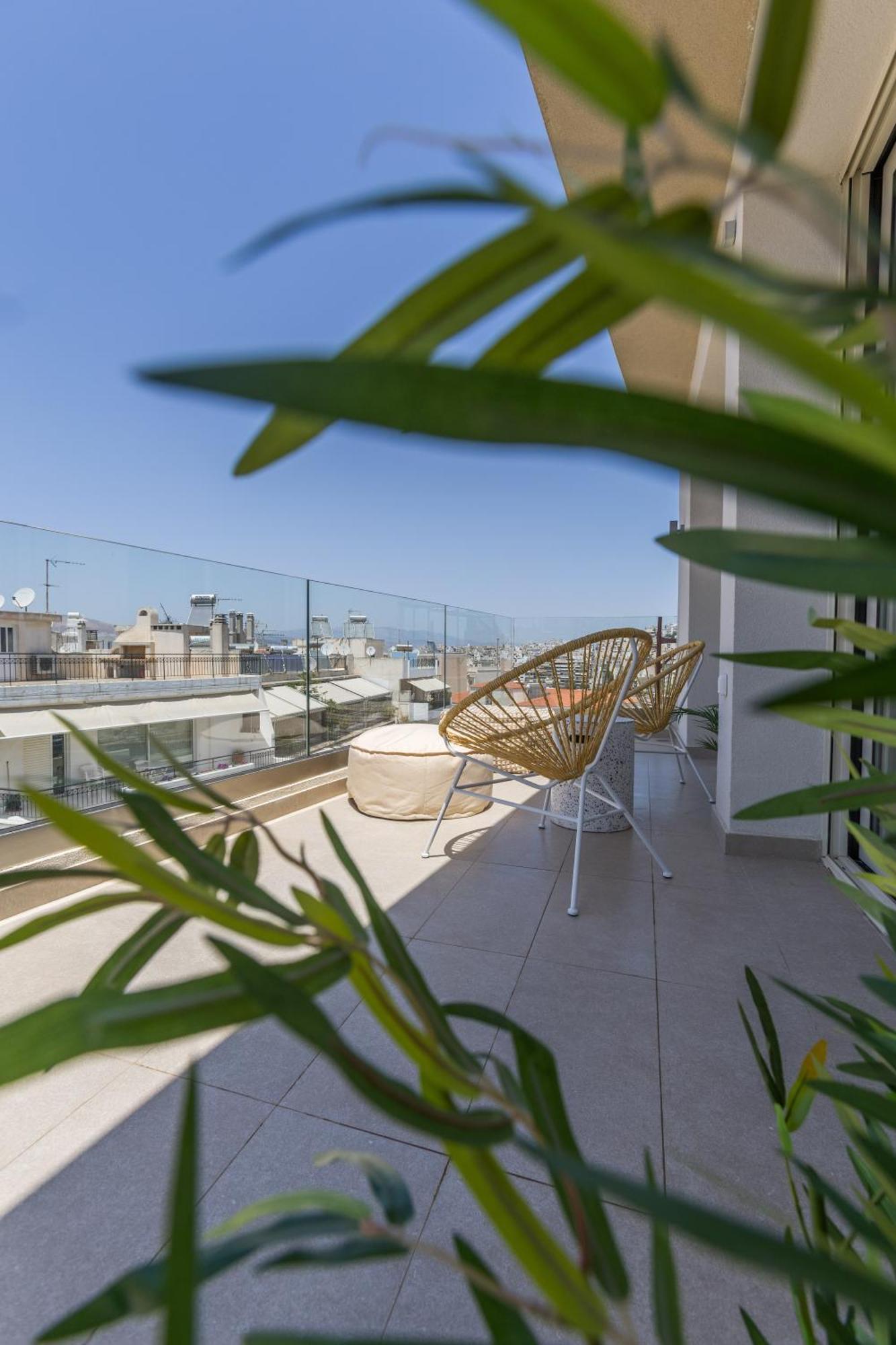 The Mediterranean Suites Pireusz Kültér fotó